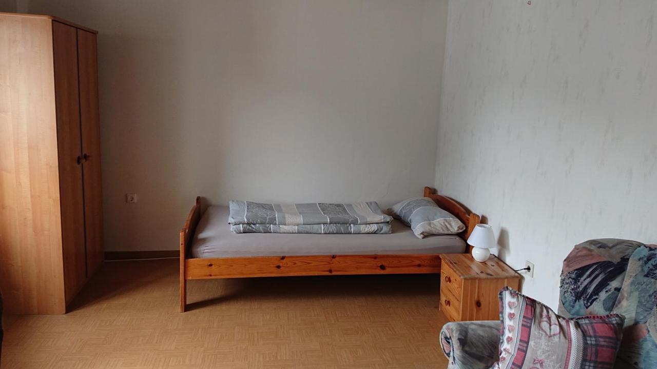 Ferienwohnung Linde - Marburg Biedenkopf Mit 5 Zimmer Und Balkon Frechenhausen Екстериор снимка